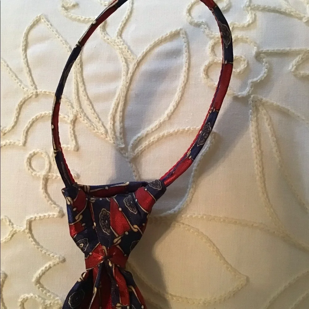 Men’s red zip tie Hanover made in the USA